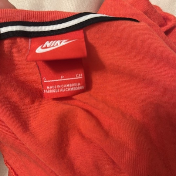 Nike Peachy/Orange Workout Top - Picture 6 of 7